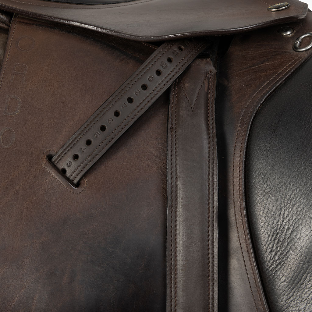 Globus Sport laiad nahast jaluserihmad Elegant - Image 5